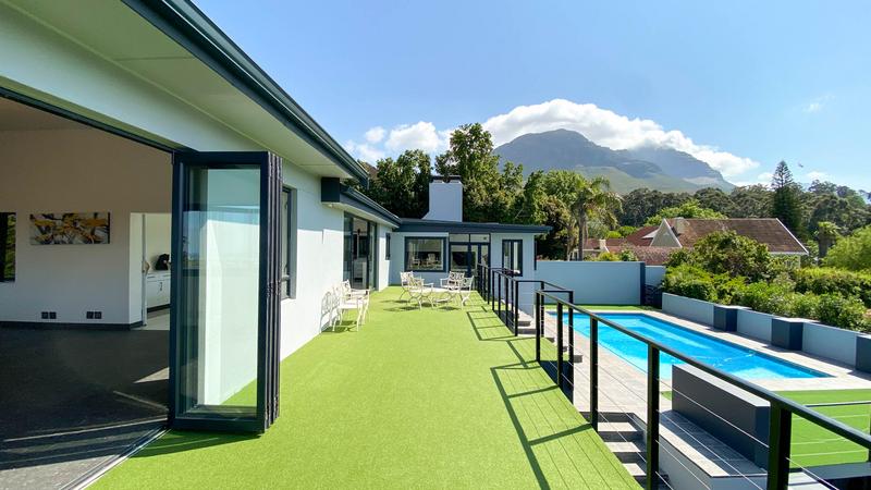 4 Bedroom Property for Sale in Helderrand Western Cape